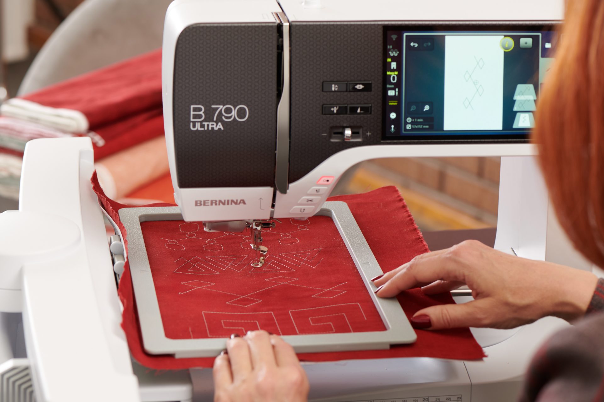 Bernina B790 ULTRA (module broderie inclus) – Image 13